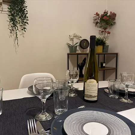 Apartamento Proche Centre Avec Parking