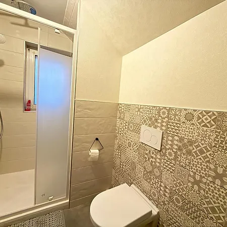 Proche Centre Avec Parking דירה