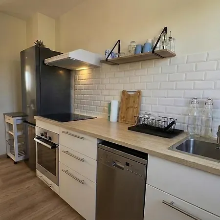 Apartamento Proche Centre Avec Parking *