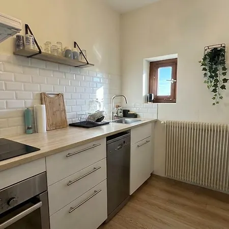 Apartamento Proche Centre Avec Parking