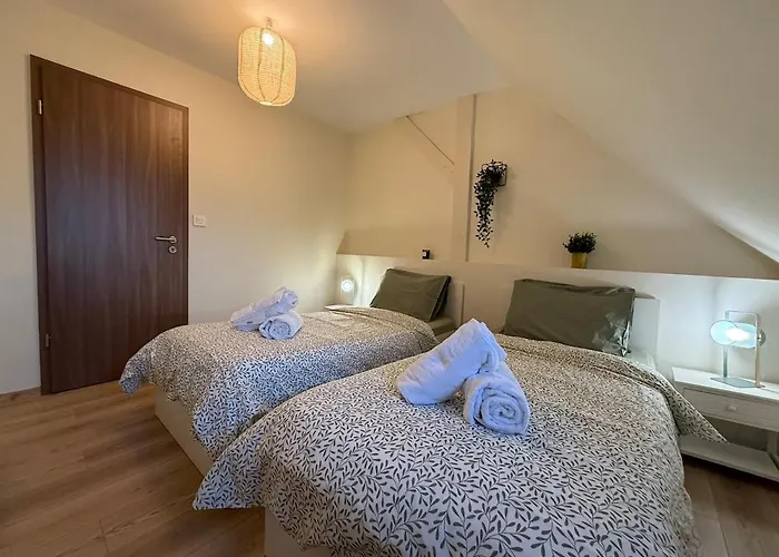 Apartamento Proche Centre Avec Parking *